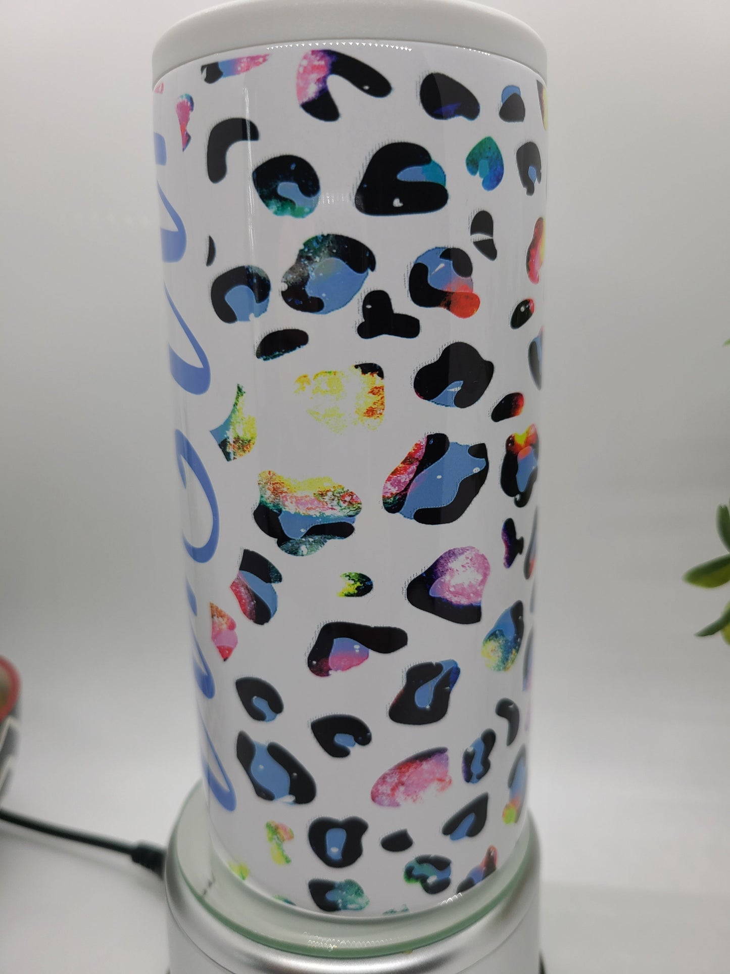 Mom Water Color Leopard Skinny Can Cooler