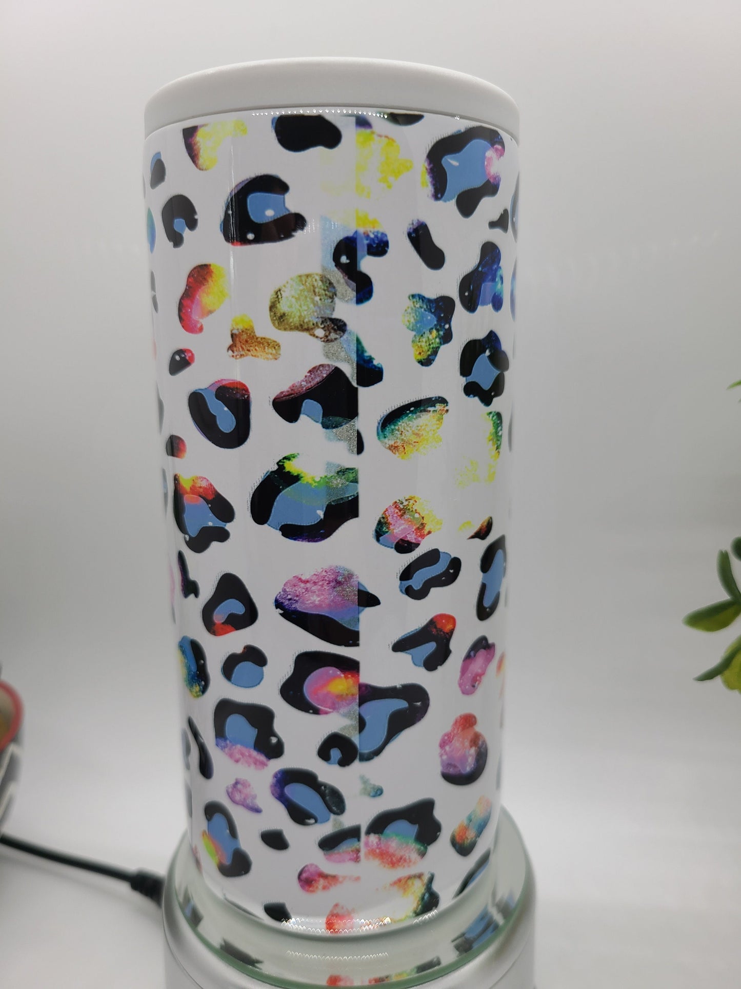 Mom Water Color Leopard Skinny Can Cooler