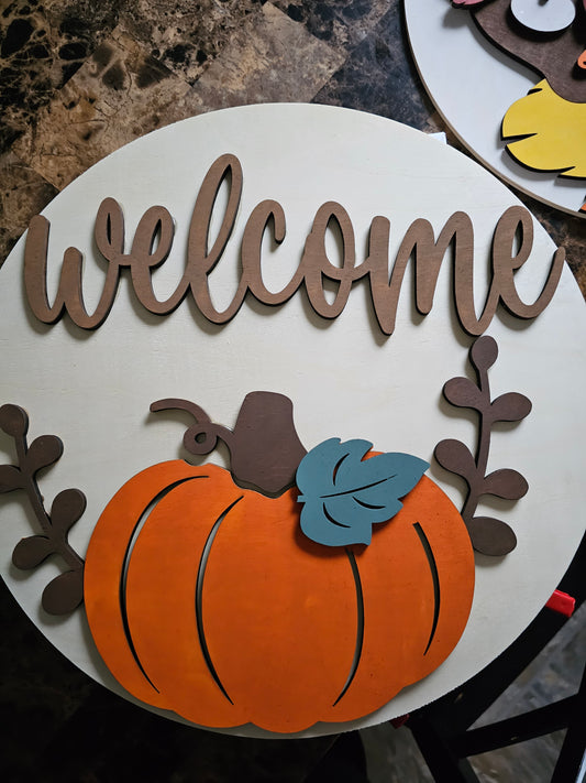 Welcome Wooden Door Hanging Sign