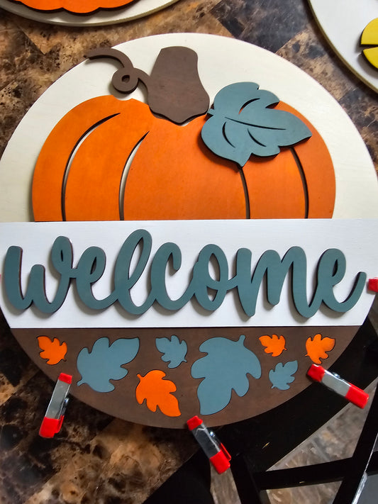 Welcome Wooden Door Hanging Sign