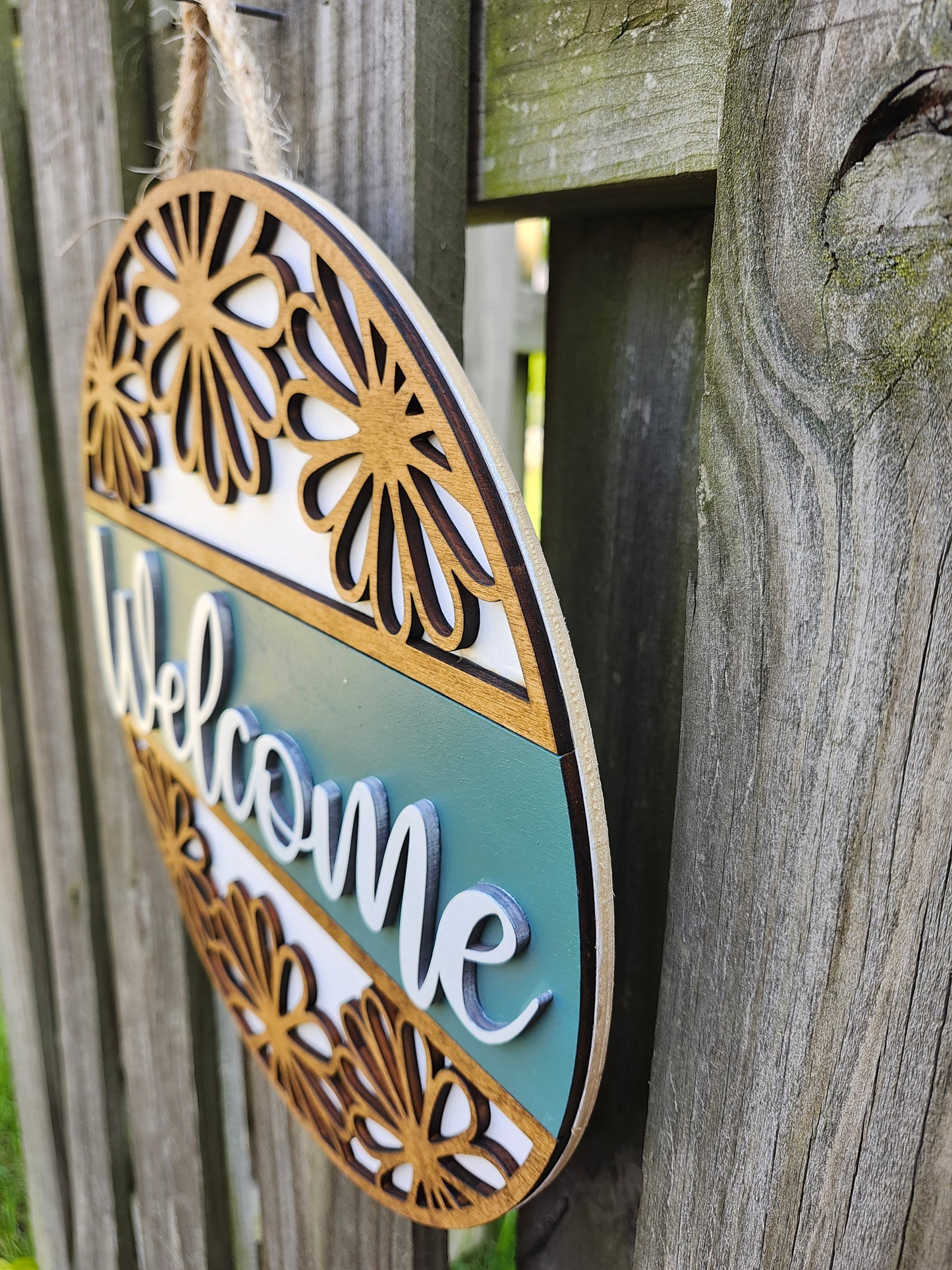 Welcome Door Sign with Flower Cut Outs