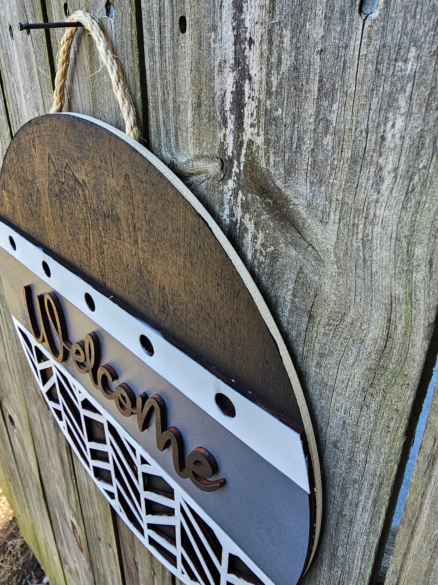 Black and Gray Welcome Door Sign