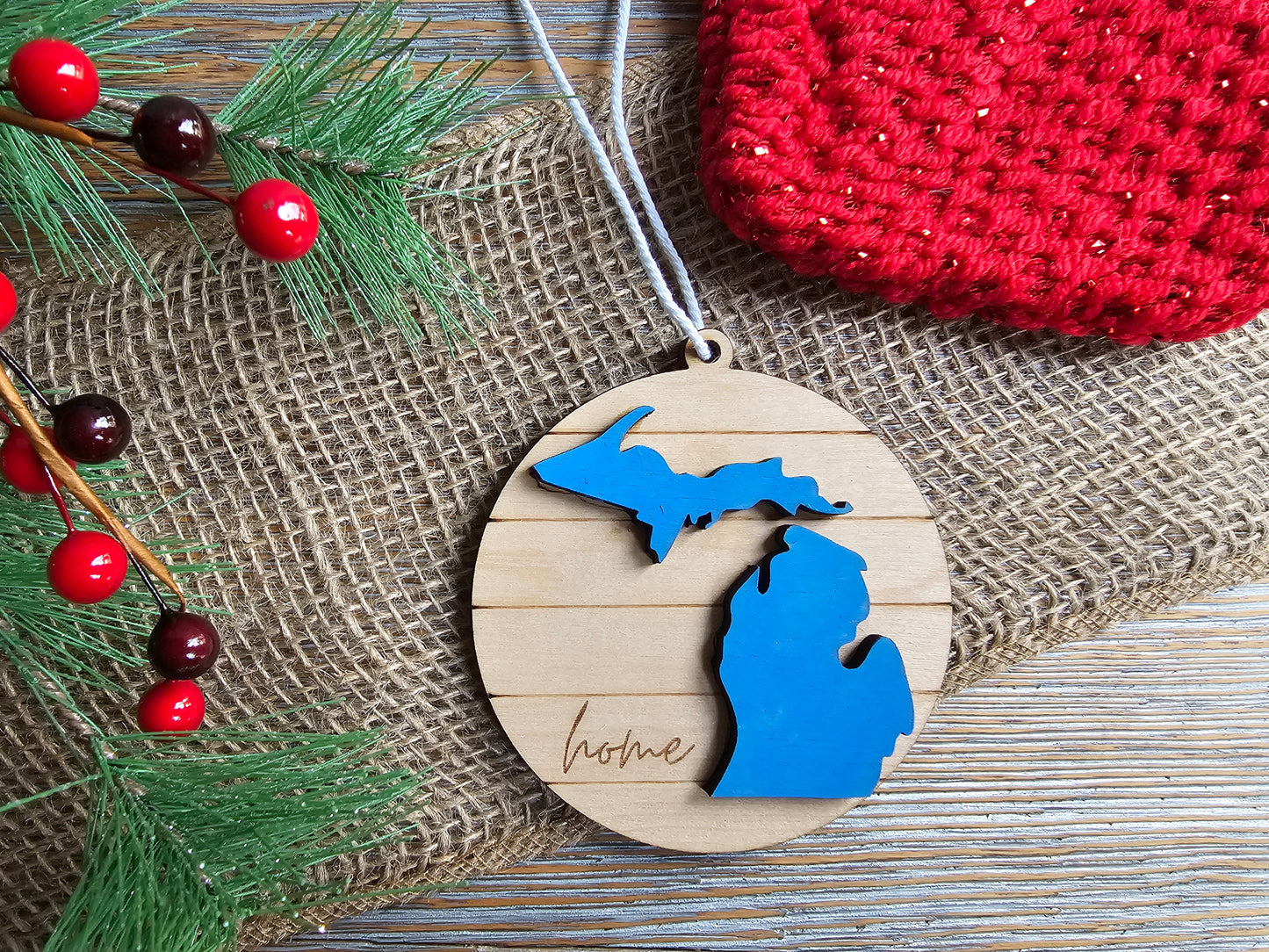 Michigan Cut-Out Round Ornament