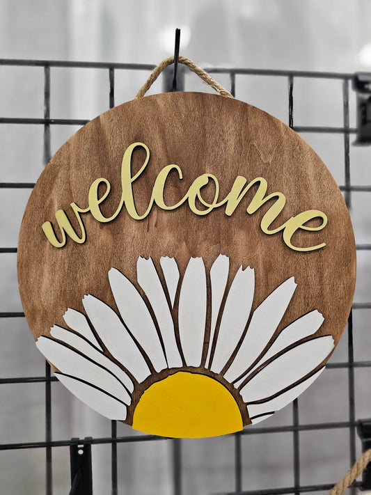 Welcome Daisy Wooden Door Hanging Sign