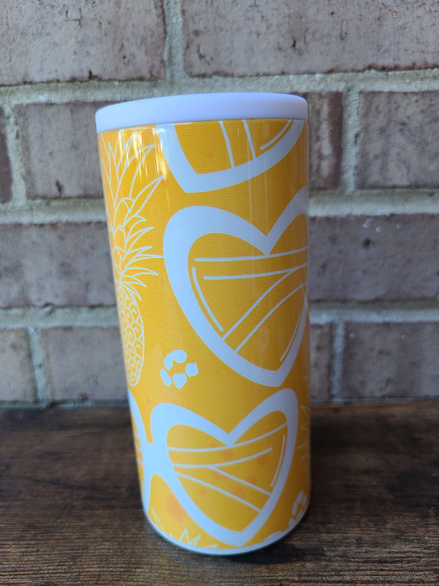 Yellow Hearts Skinny Can Cooler